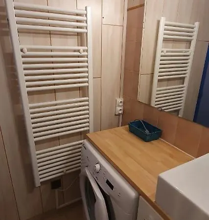 Le P'tit Vertbois avec piscine-mer-forêt Apartamento *